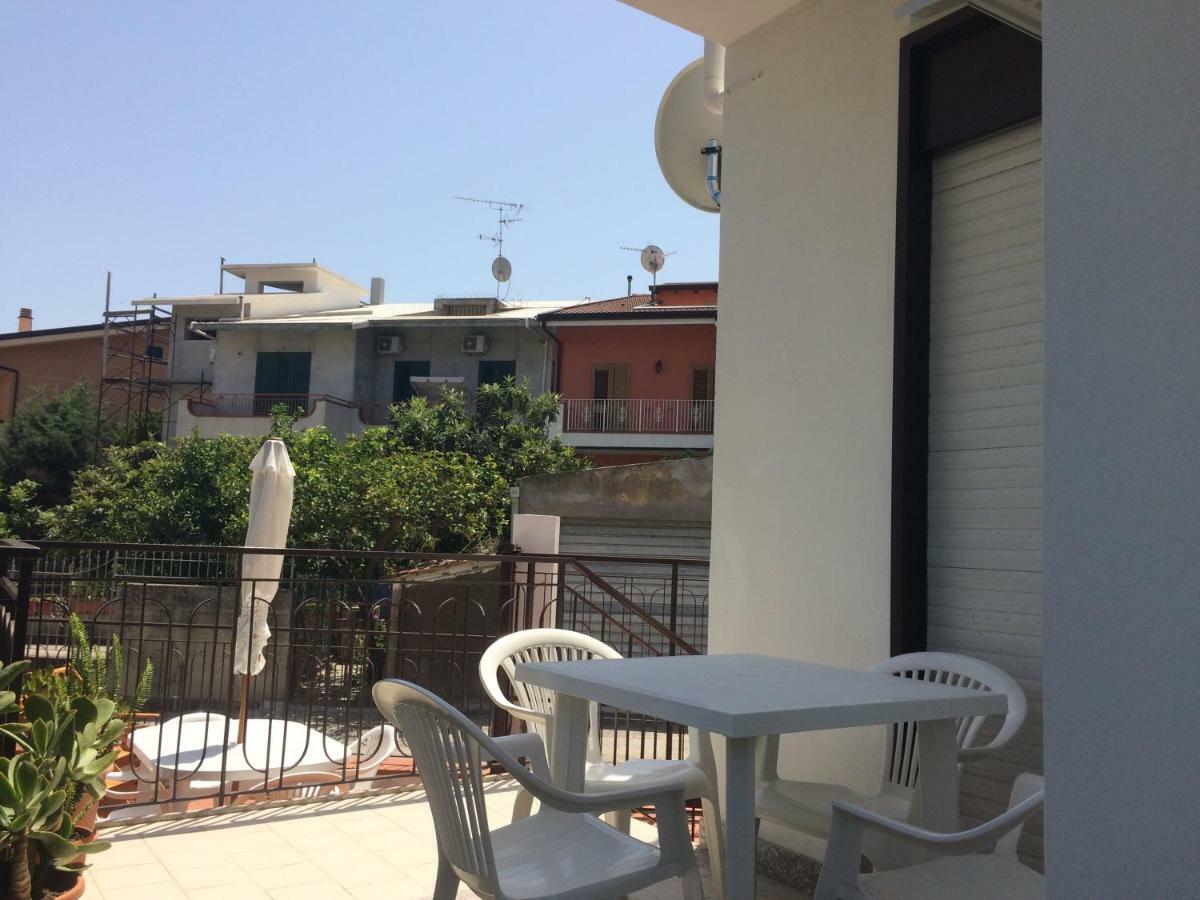 Casa Vacanze Il Gelsomino Patti Buitenkant foto