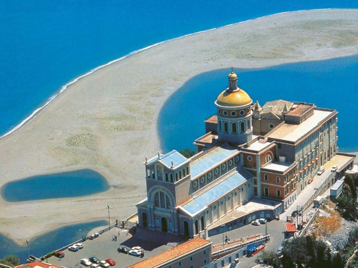 Casa Vacanze Il Gelsomino Patti Buitenkant foto