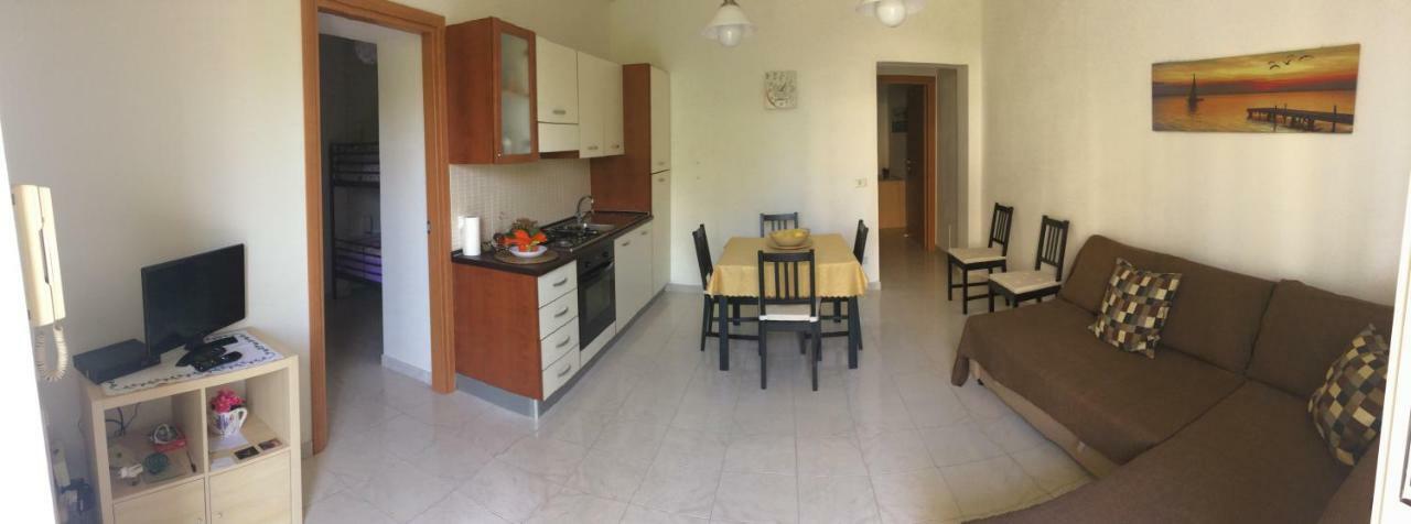 Casa Vacanze Il Gelsomino Patti Buitenkant foto